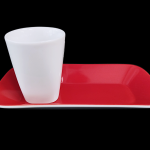 Porcelánová šálka bez uška