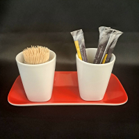 Porcelánová šálka bez uška